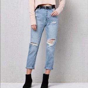 PacSun High Rise Mom Jean 25 Ripped Light Wash